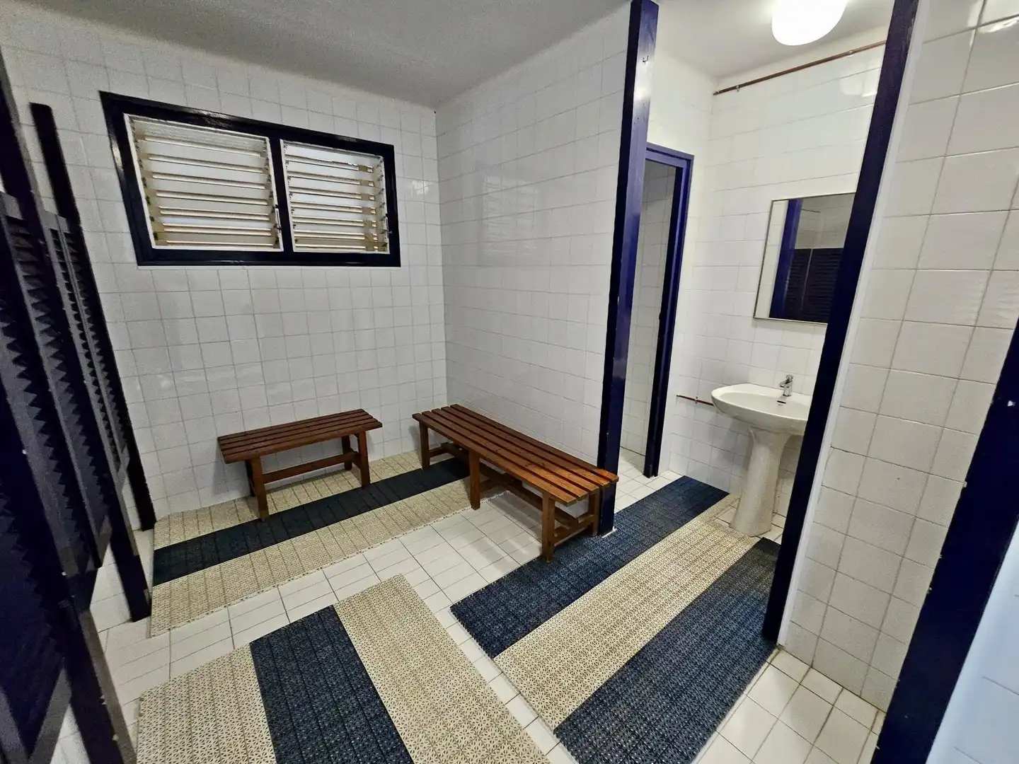 Baño de Piso en venta en Sant Pol de Mar con Terraza, Balcón y Piscina comunitaria