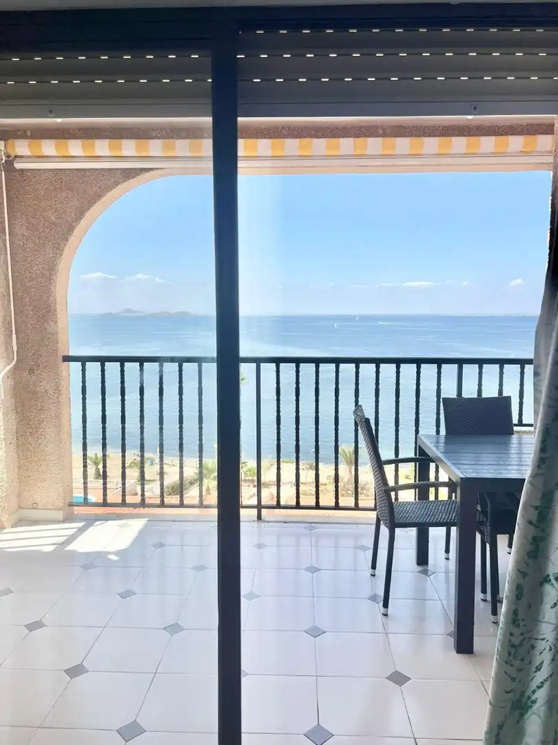 Terrassa de Apartament de lloguer en La Manga del Mar Menor amb Calefacció, Terrassa i Moblat