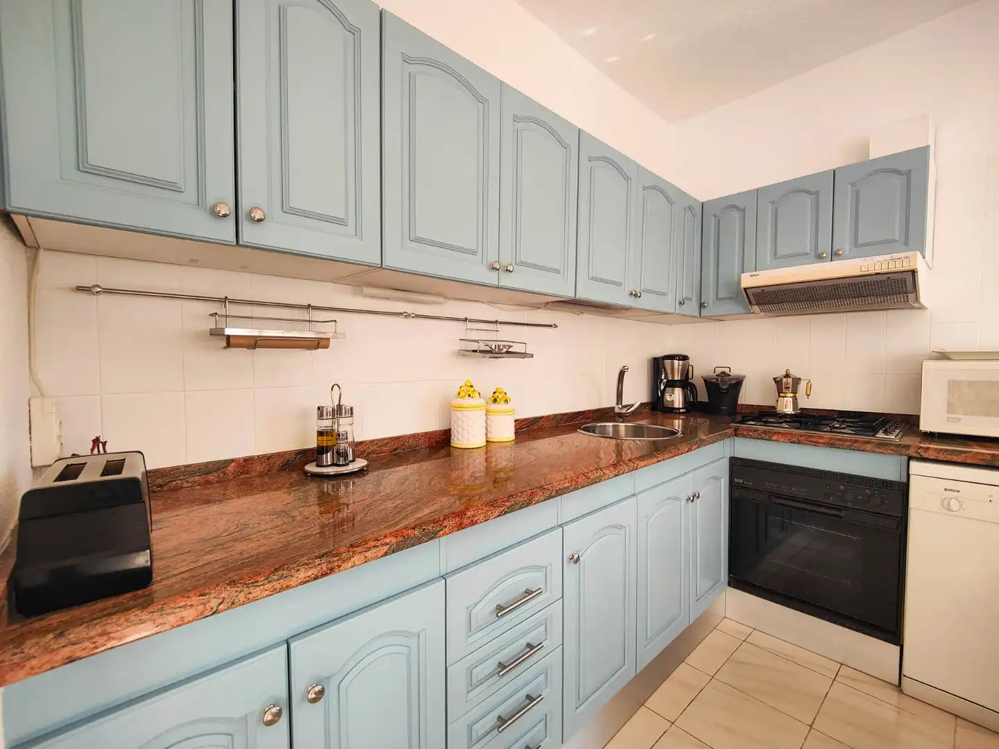 Cocina de Casa adosada en venta en Torrevieja con Aire acondicionado, Jardín privado y Terraza