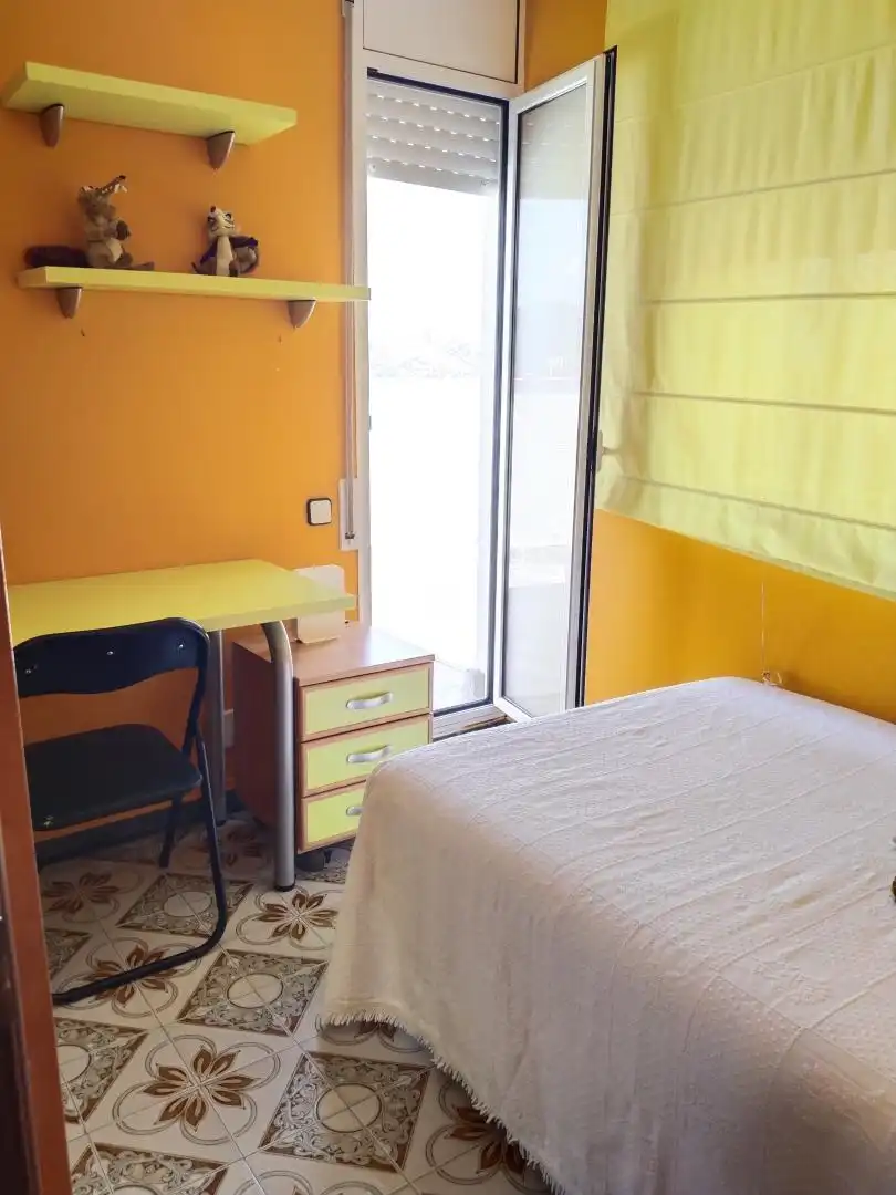 Habitación de Piso en venta en Barcelona con Calefacción y Balcón
