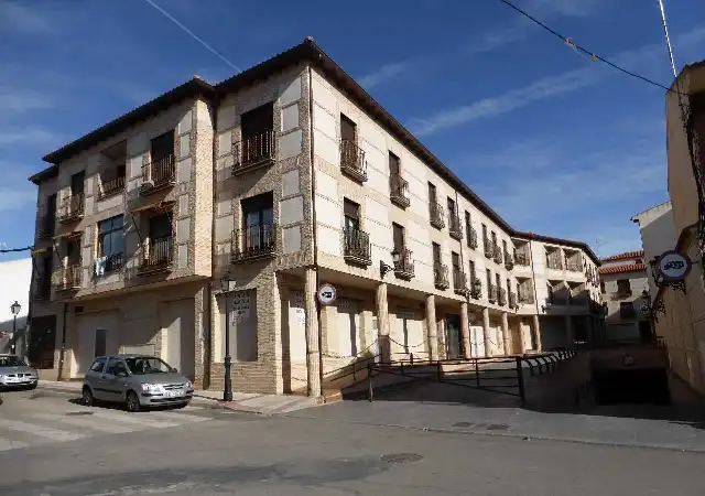 Vista exterior de Piso en venta en Lominchar