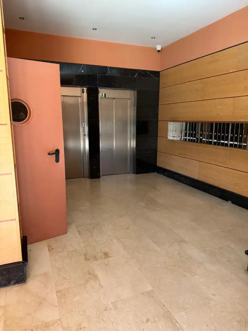 Appartement avec piscine à vendre à Calle del Monasterio de Santo Domingo de Silos, imagen 23