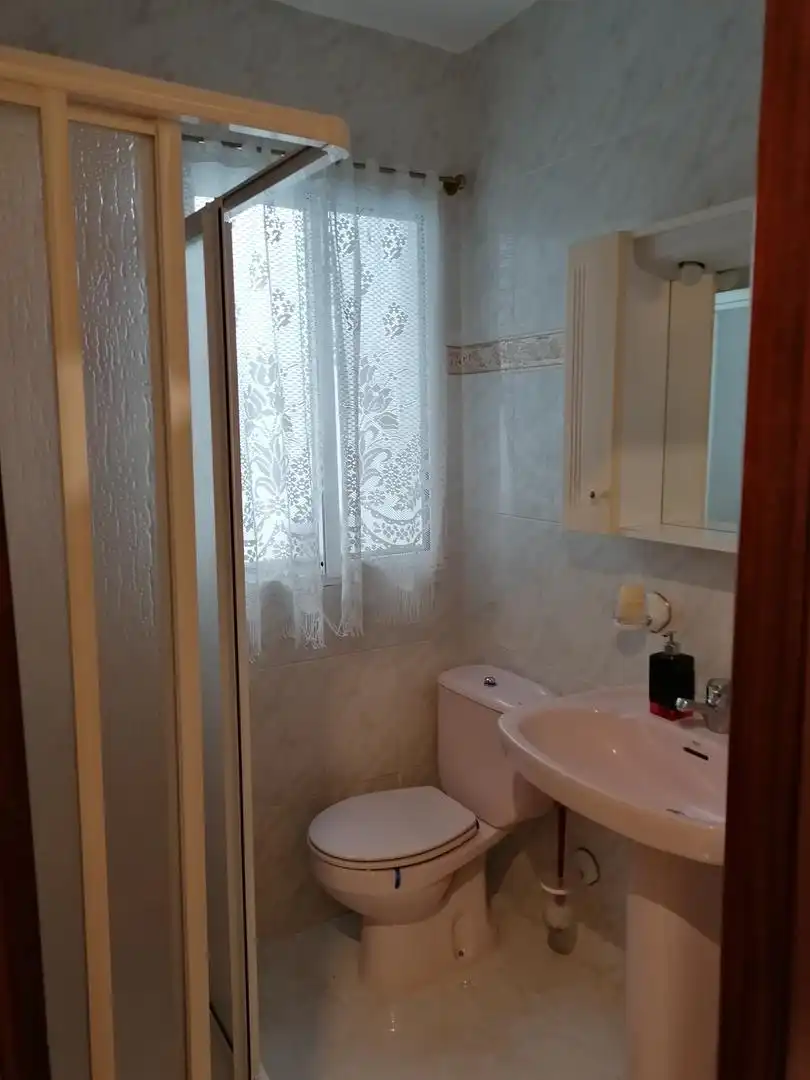 Baño de Piso de alquiler en Jaén con Amueblado