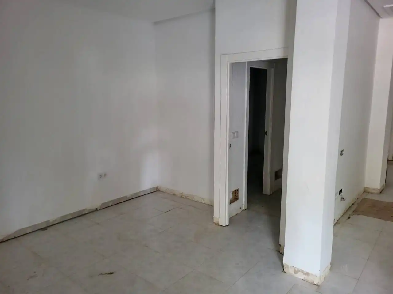 Local de alquiler en Alfafar, Valencia