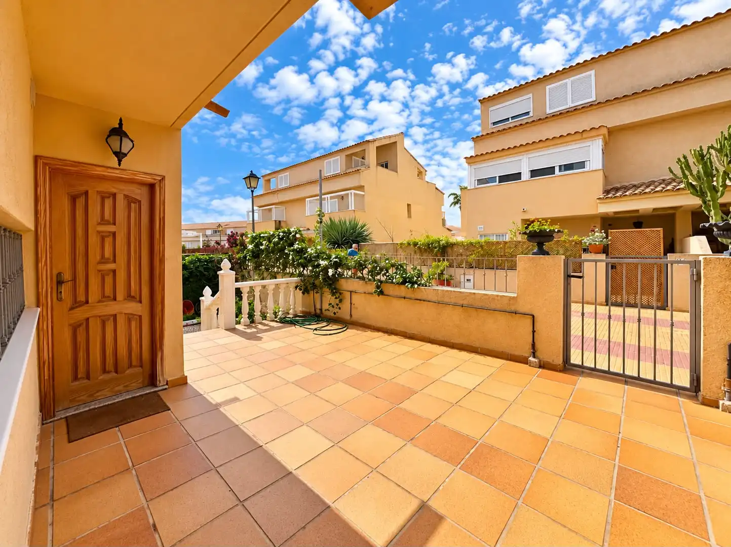 Terraced house with terrace for sale in Calle Versalles 7, imagen 7