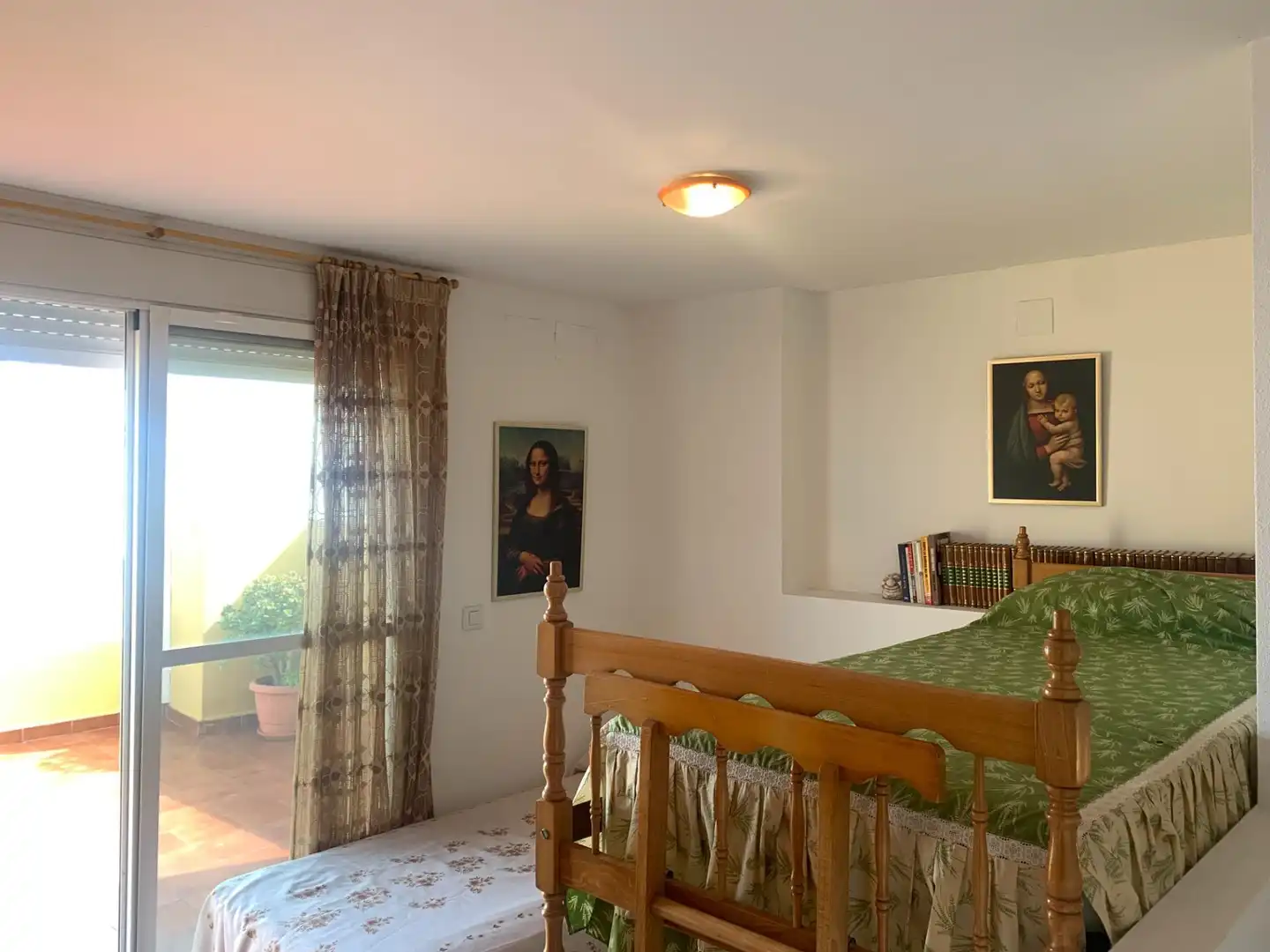Schlafzimmer von Dachboden zum Verkauf in Chilches / Xilxes mit Klimaanlage und Terrasse