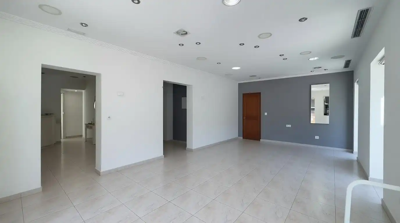 Locale commerciale in vendita a Calle Pintor Llorens, imagen 2