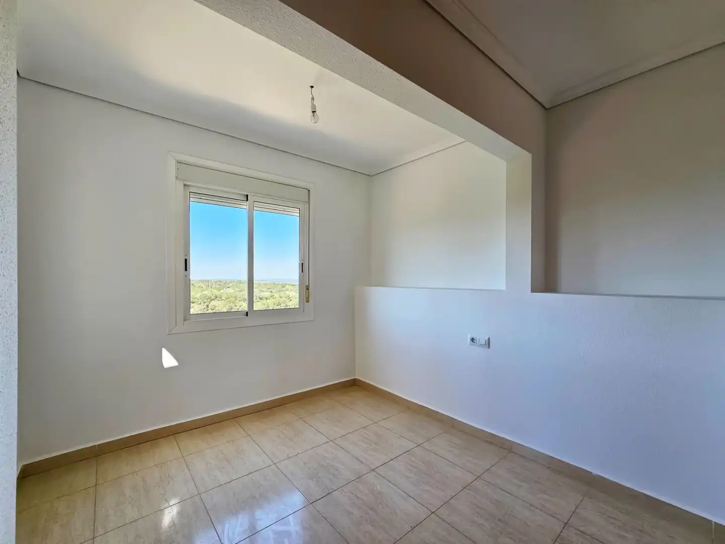 Habitación de Apartamento en venta en Santa Pola con Piscina comunitaria