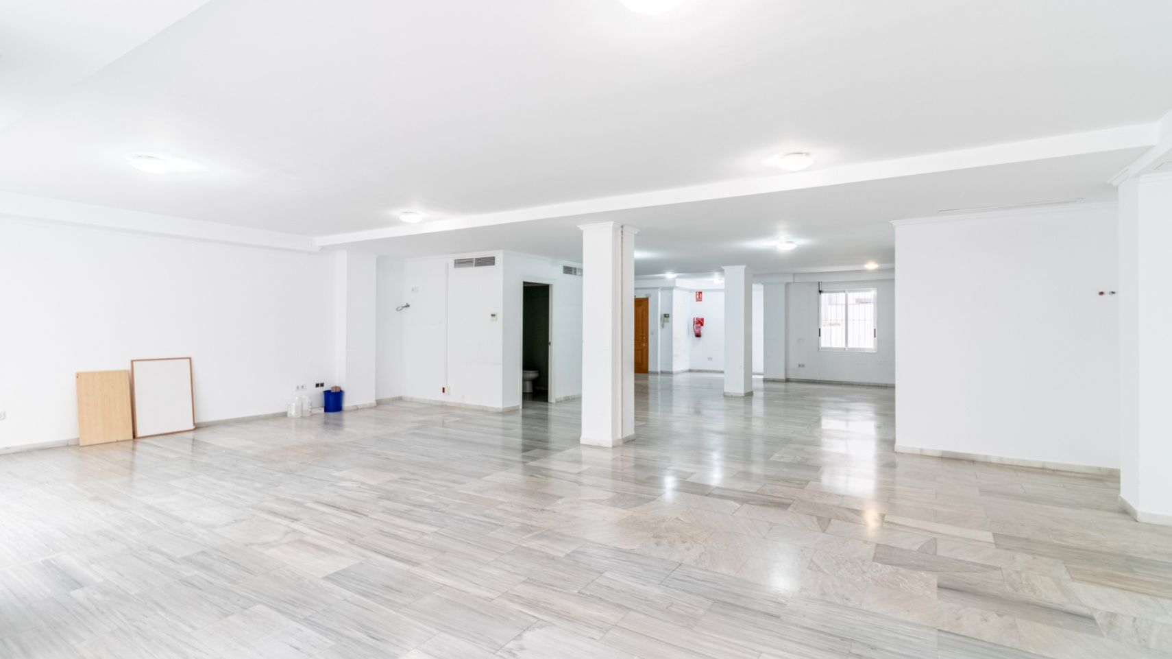 Oficina de alquiler en Dénia con Aire acondicionado, Calefacción y Terraza