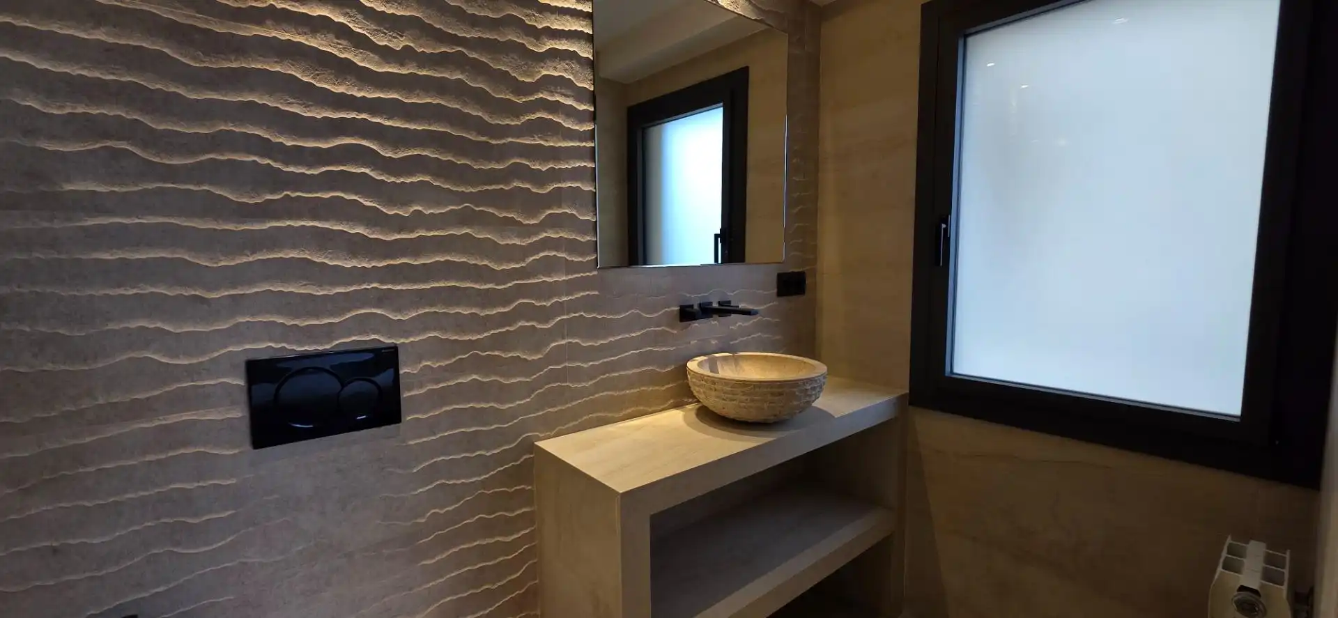 Baño de Apartamento en venta en Ciutat Vella