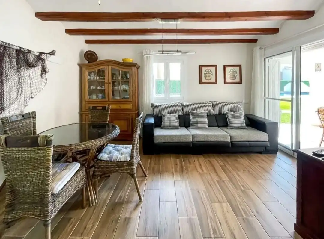 Detached homes for sale in Carrer Llac Sant Martí, L'Almadrava - L'Estanyó