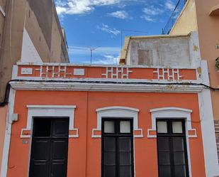 Vista exterior de Casa o xalet en venda en Las Palmas de Gran Canaria amb Terrassa