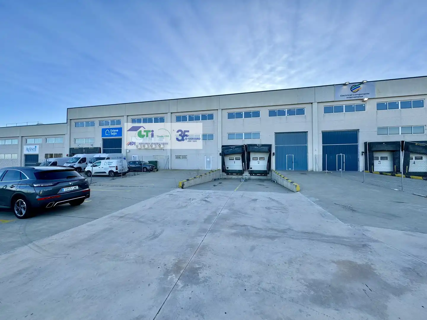 Exterior view of Industrial buildings for rent in La Muela