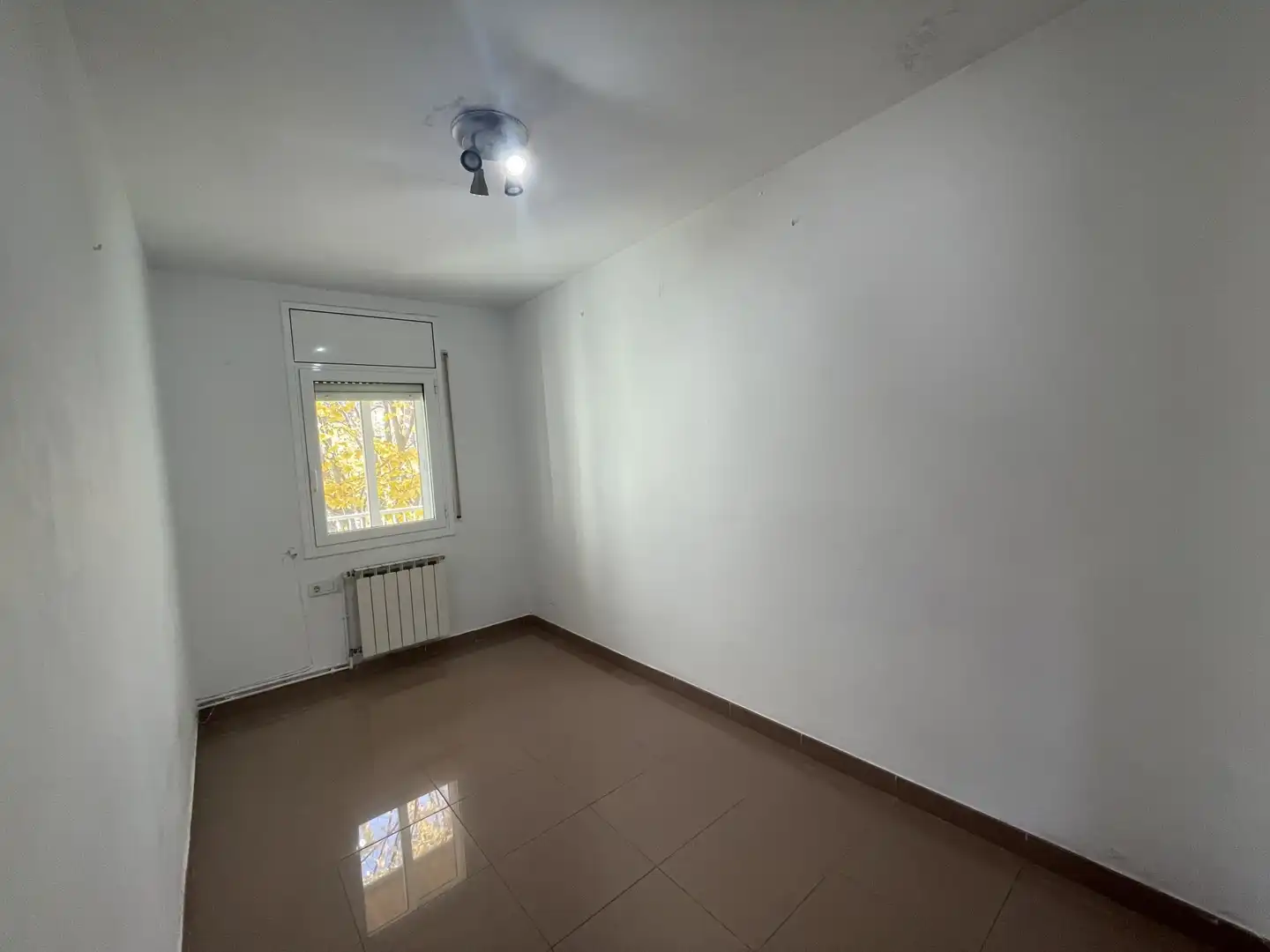 Casa adosada en venta en Salt con Calefacción, Terraza y Trastero