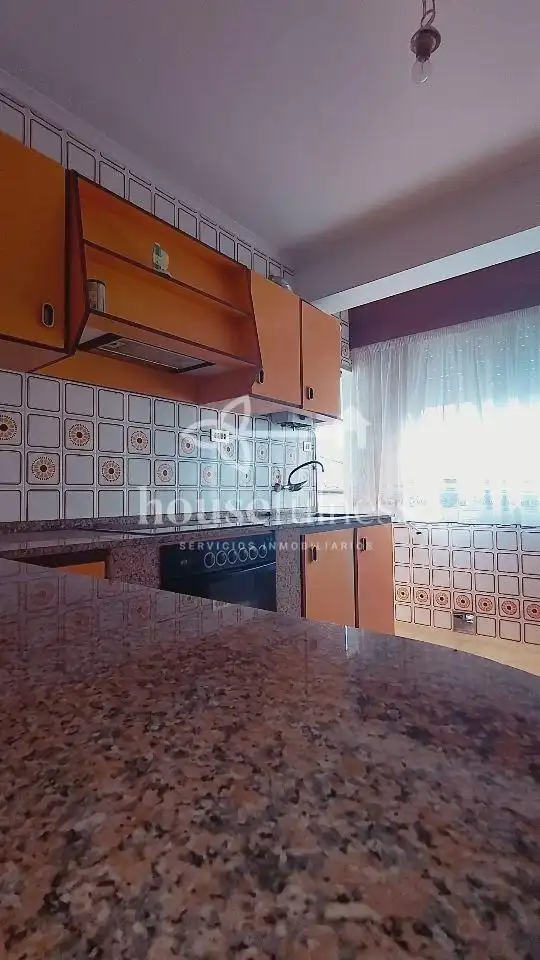 Küche von Wohnung zum Verkauf in Cedeira mit Terrasse, Abstellraum und Möbliert