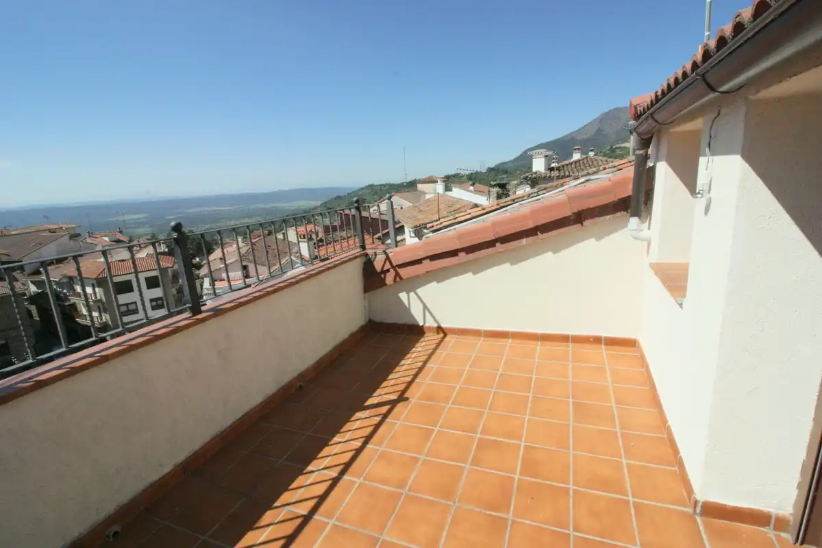 Terrassa de Casa o xalet en venda en Pedro Bernardo amb Calefacció, Terrassa i Moblat