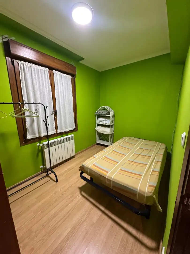 Habitación de Piso en venta en Cenicero con Calefacción