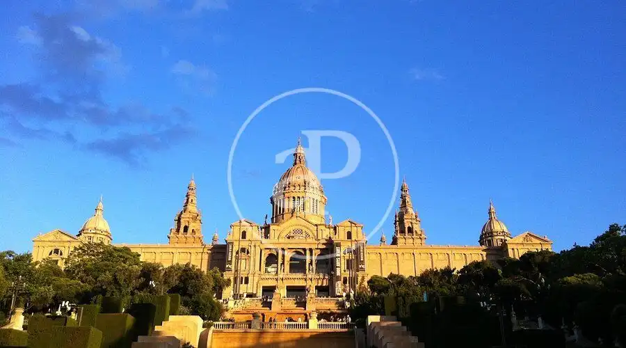 Außenansicht von Wohnung zum Verkauf in Barcelona mit Heizung und Terrasse