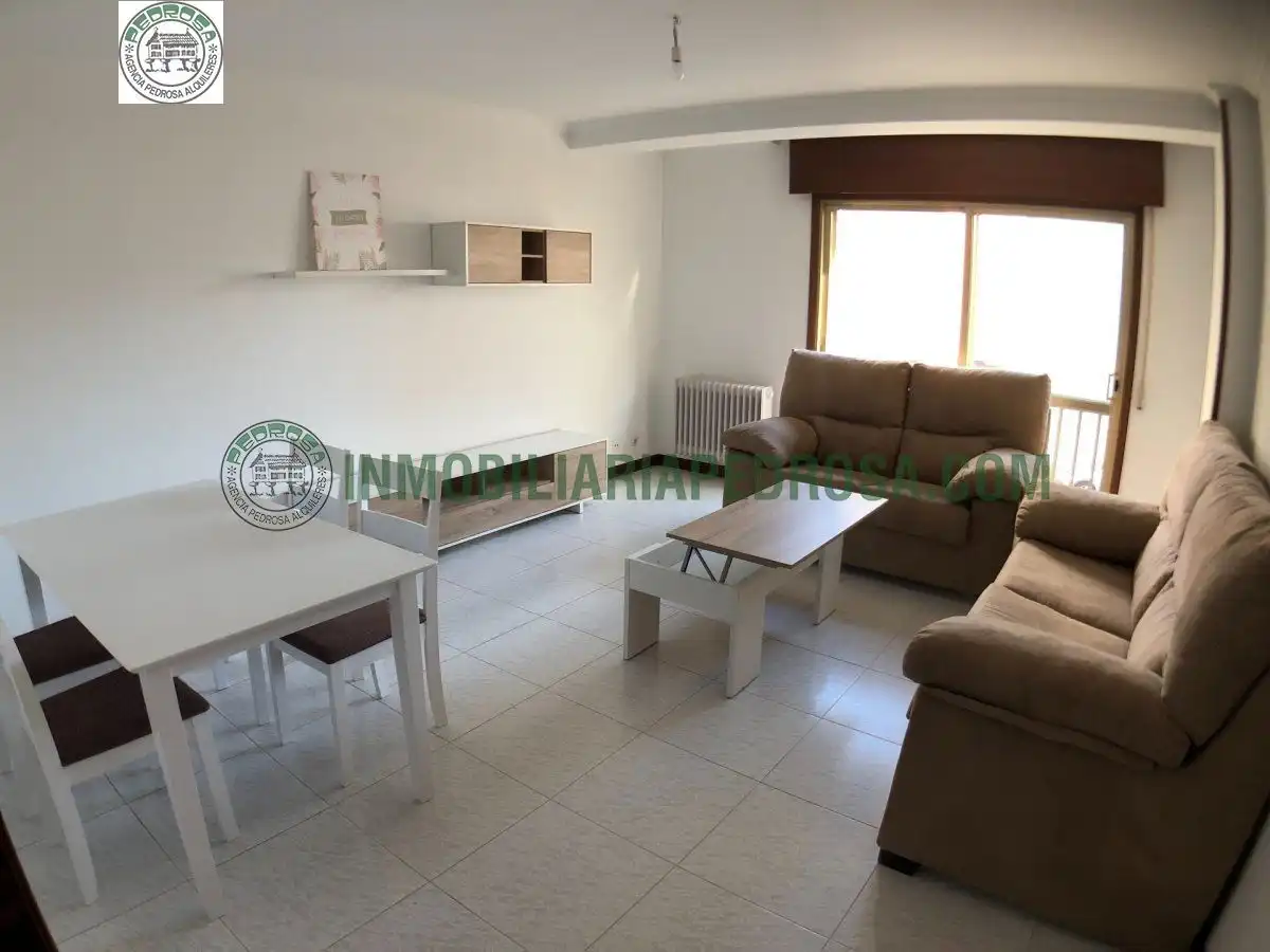 Study for rent in Calle cruz bermella (da), Zona de Plaza de Barcelos