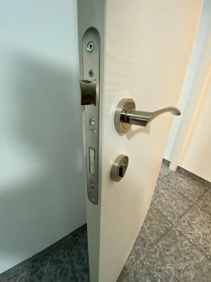 Apartament per a compartir en Valencia amb Aire condicionat, Moblat i Forn