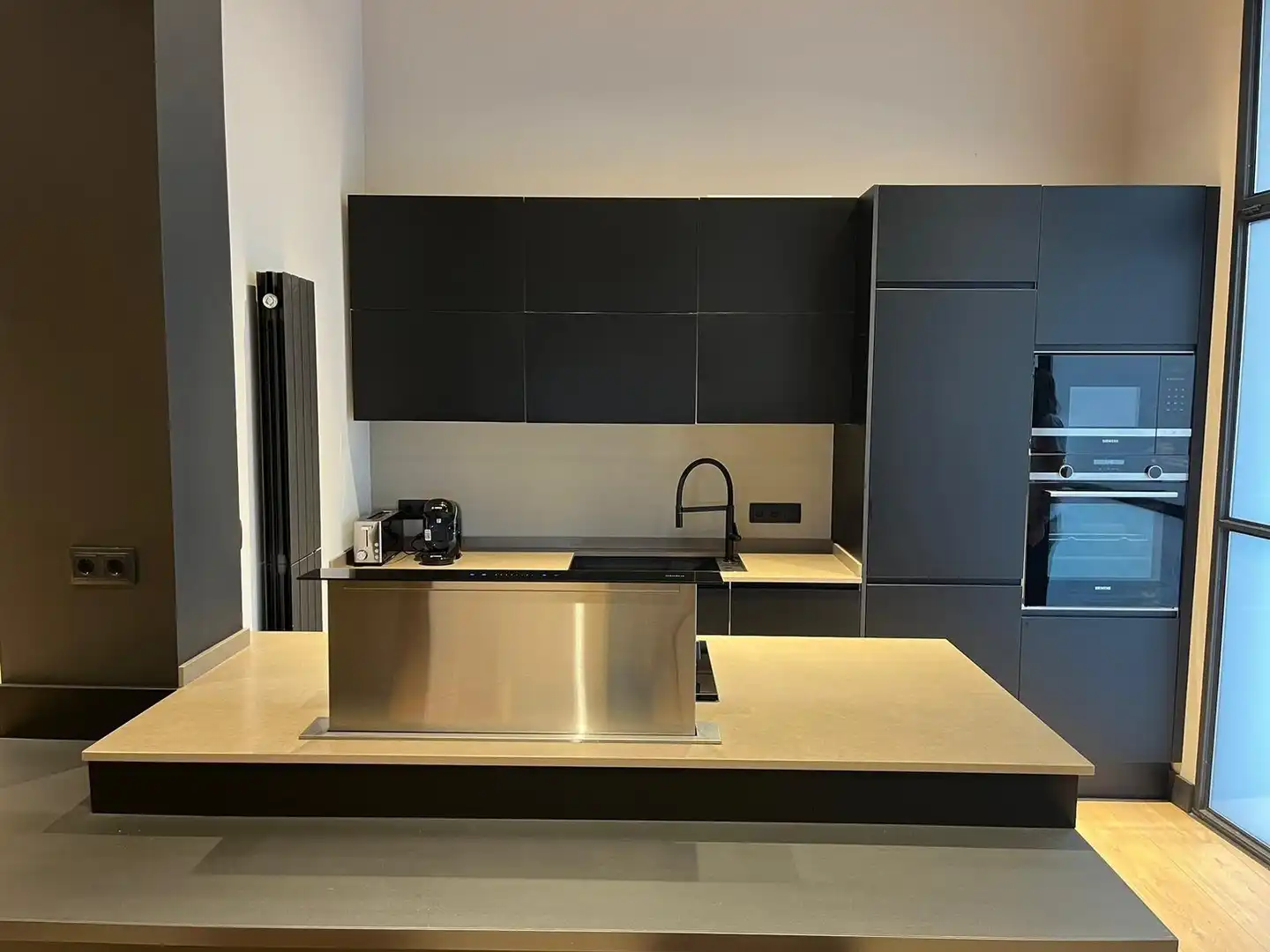 Cuina de Pis en venda en Barcelona amb Aire condicionat, Calefacció i Traster