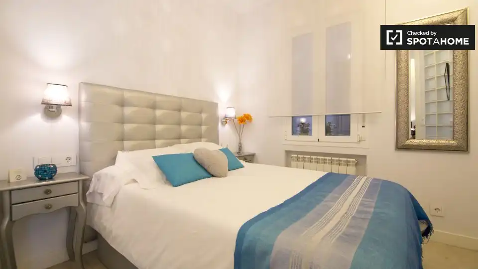 Bedroom of Study for share in Madrid  with Air Conditioner, Heating and Terrace