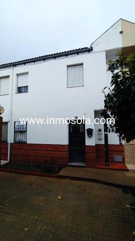 Casa-chalet en Venta en Sabiote