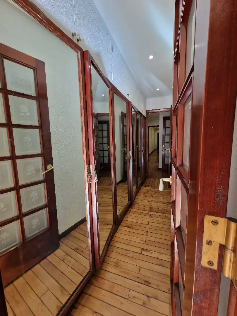 Piso en venta en Calle Calvo Sotelo, Centro - Ayuntamiento