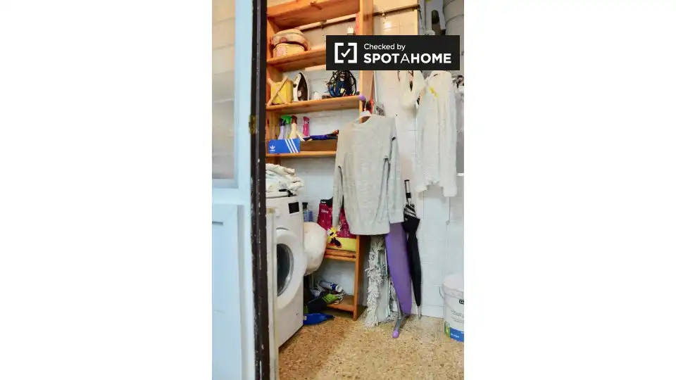 Room in Barcelona, Barcelona