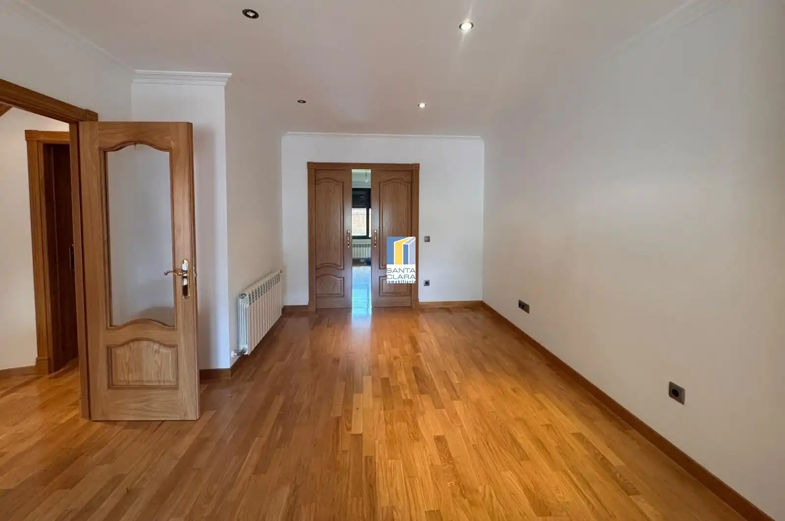Casa adosada en venda en Zamora Capital  amb Calefacció, Jardí privat i Parquet