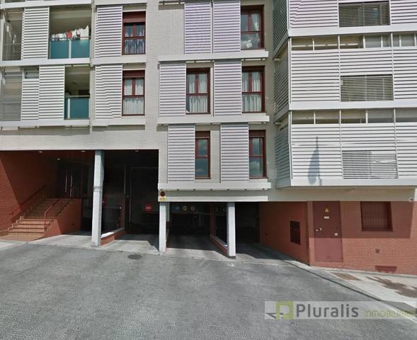 Garaje en Venta en AVDA LUIS ARIQUISTAIN en Buenavista