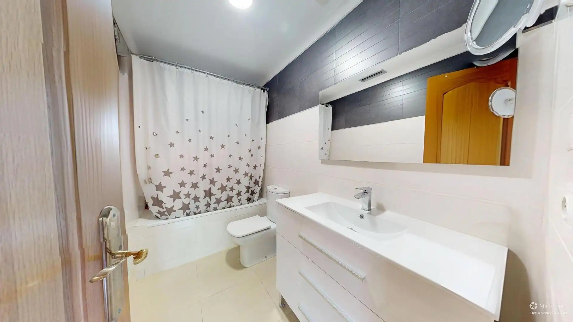 Badezimmer von Einfamilien-Reihenhaus zum Verkauf in Elche / Elx mit Privatgarten, Terrasse und Gemeinschaftspool