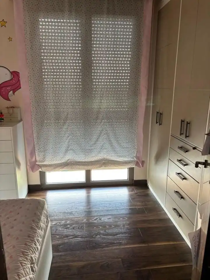 Dormitori de Pis en venda en León Capital  amb Calefacció, Parquet i Traster