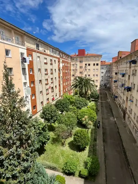 Außenansicht von Wohnung zum Verkauf in Santander mit Heizung, Privatgarten und Möbliert