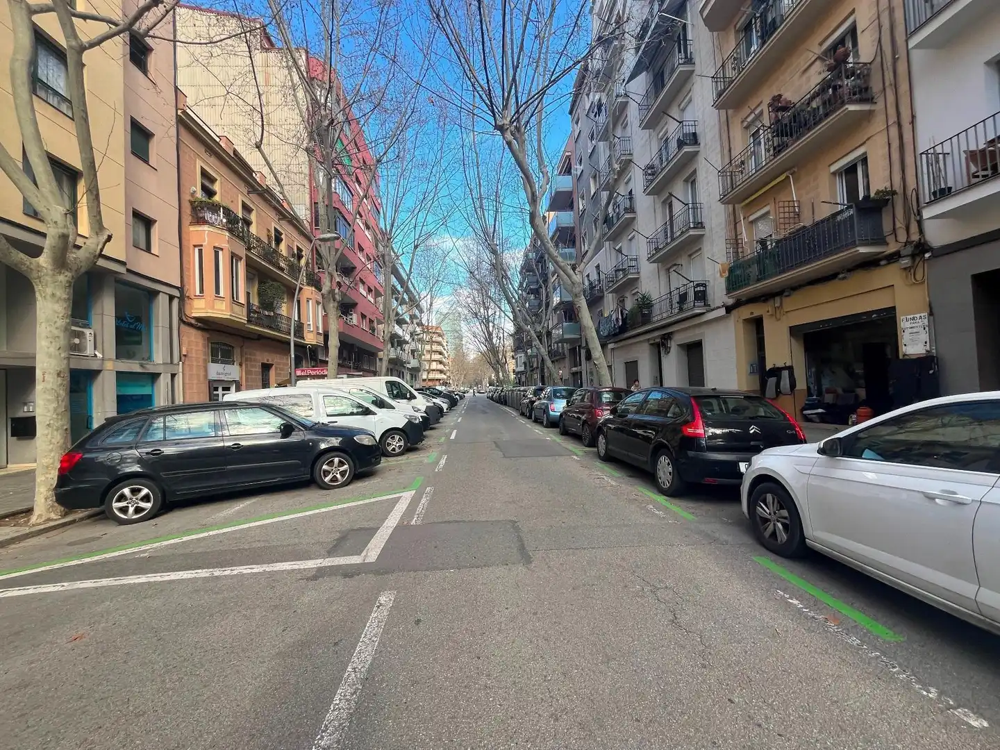 Vista exterior de Garaje en venta en Barcelona