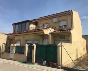 Exterior view of Single-family semi-detached for sale in Villalgordo del Júcar  with Air Conditioner and Terrace
