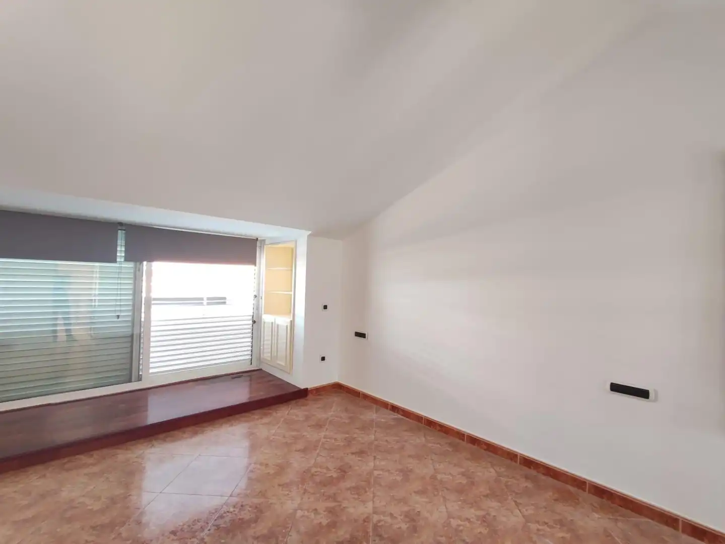 Terraza de Dúplex de alquiler en Manresa con Calefacción, Terraza y Trastero