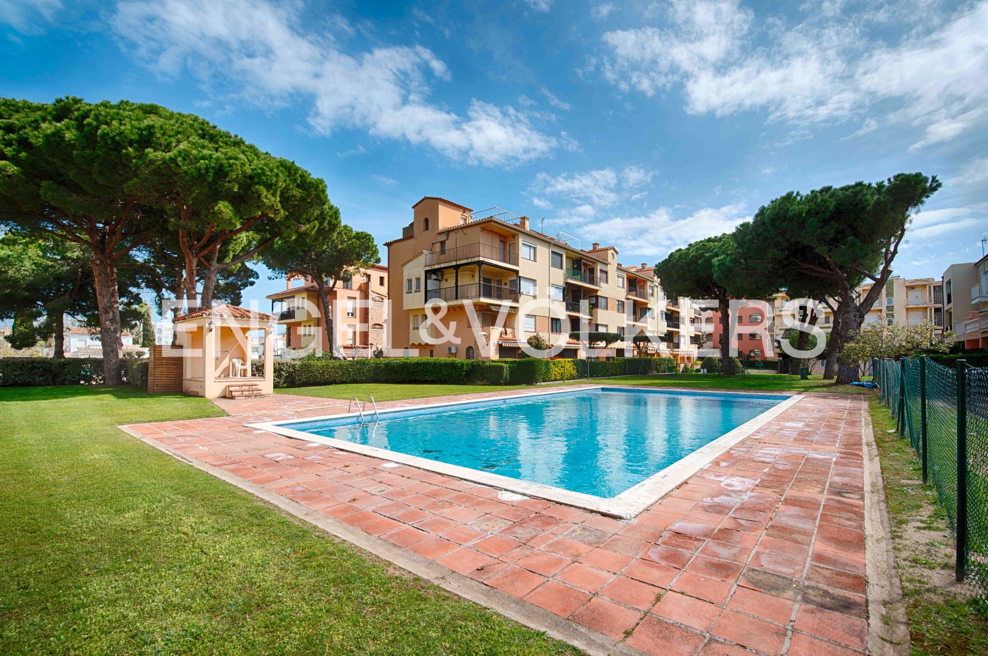 Swimming pool of Residential for sale in Empuriabrava