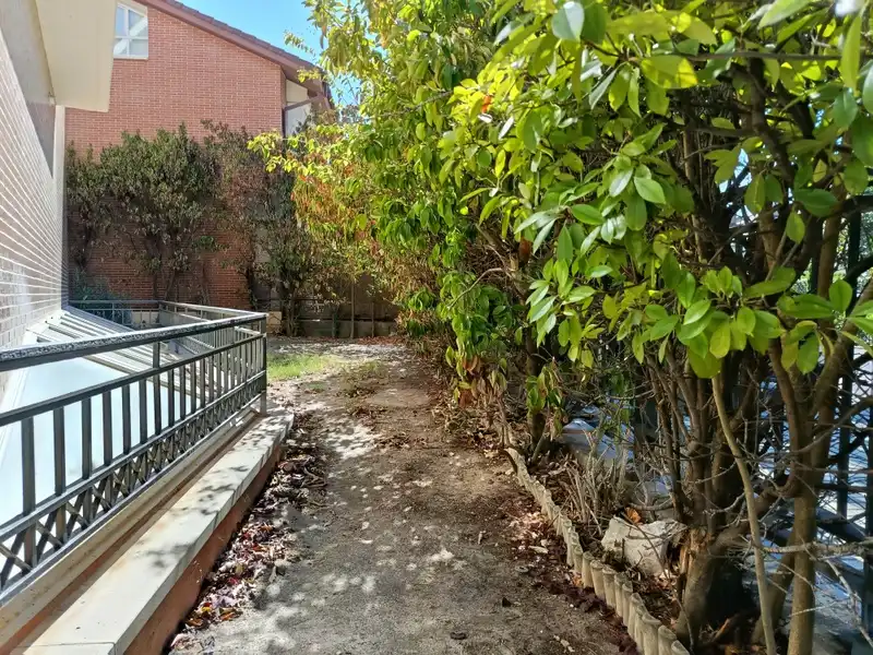 Semi-detached house with pool for sale in Simancas, imagen 86