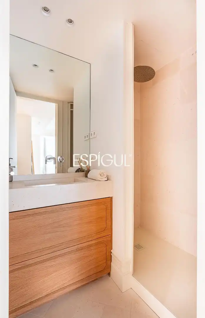 Baño de Piso en venta en Madrid con Aire acondicionado, Calefacción y Terraza