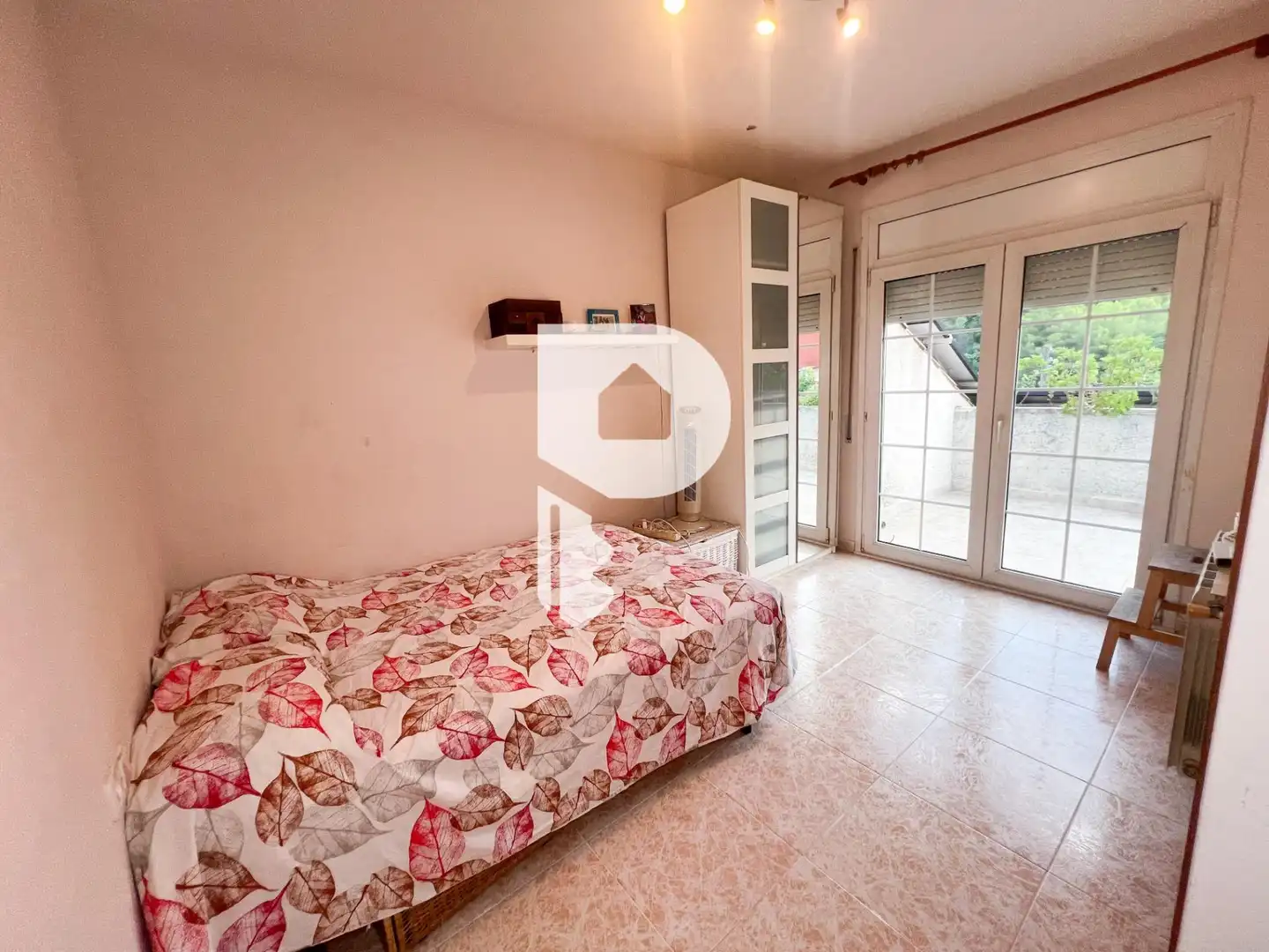 Habitación de Casa o chalet en venta en Vallirana con Calefacción, Jardín privado y Terraza
