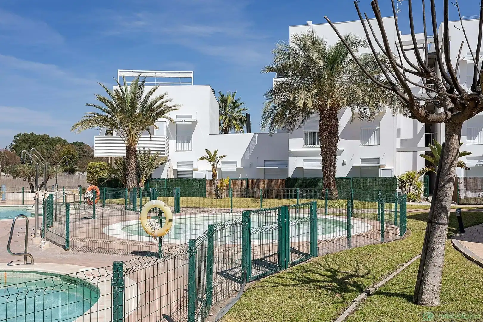 Flat with pool for sale in Puerto Vera