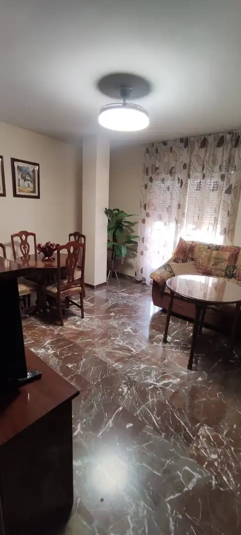 Wohnzimmer von Wohnung zur Miete in Martos mit Klimaanlage und Möbliert