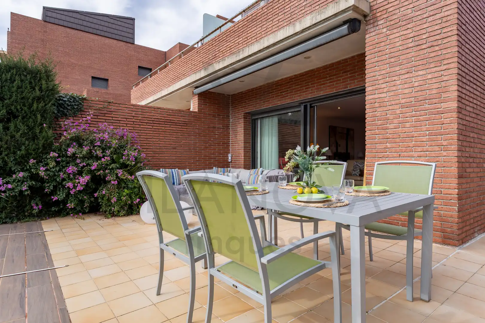 Terrassa de Casa adosada en venda en Castellvell del Camp amb Aire condicionat, Calefacció i Jardí privat