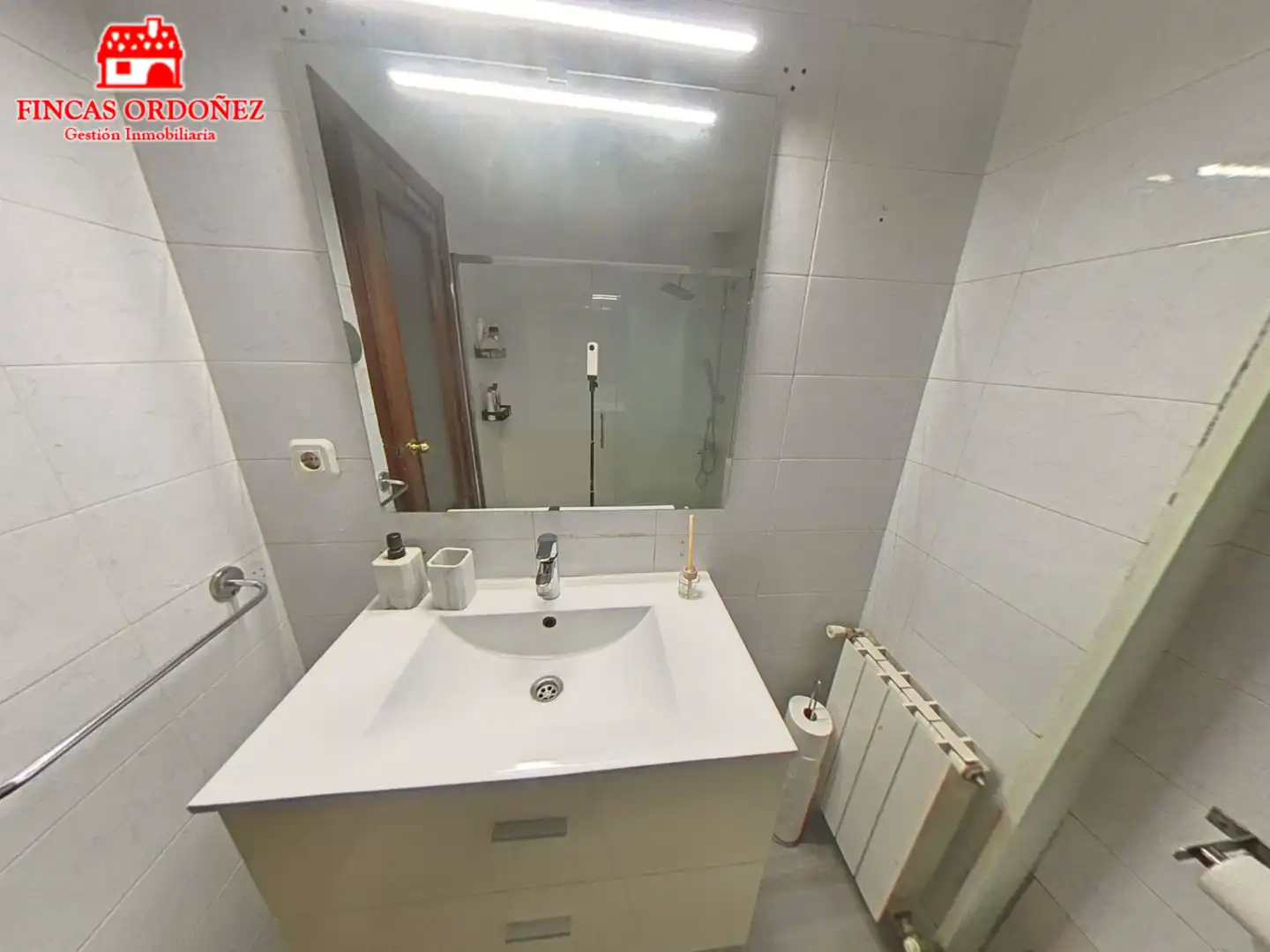 Baño de Piso en venta en Sant Andreu de la Barca con Aire acondicionado, Calefacción y Terraza