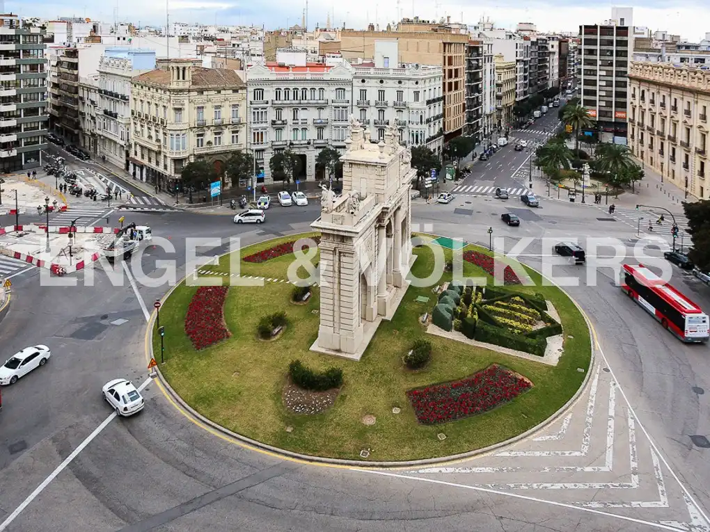 Exterior view of Flat for sale in Valencia  with Air Conditioner, Heating and Terrace