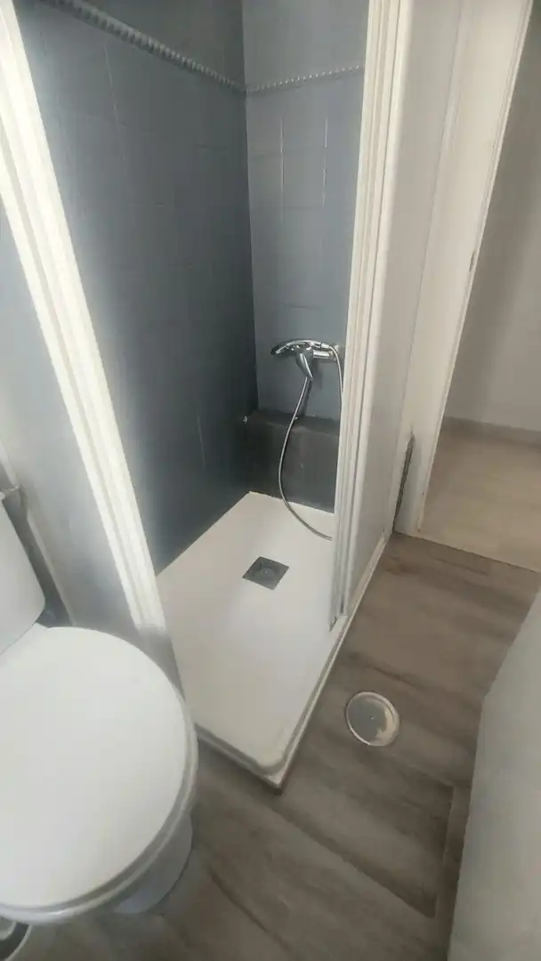 Baño de Apartamento de alquiler en Jaén con Calefacción y Amueblado