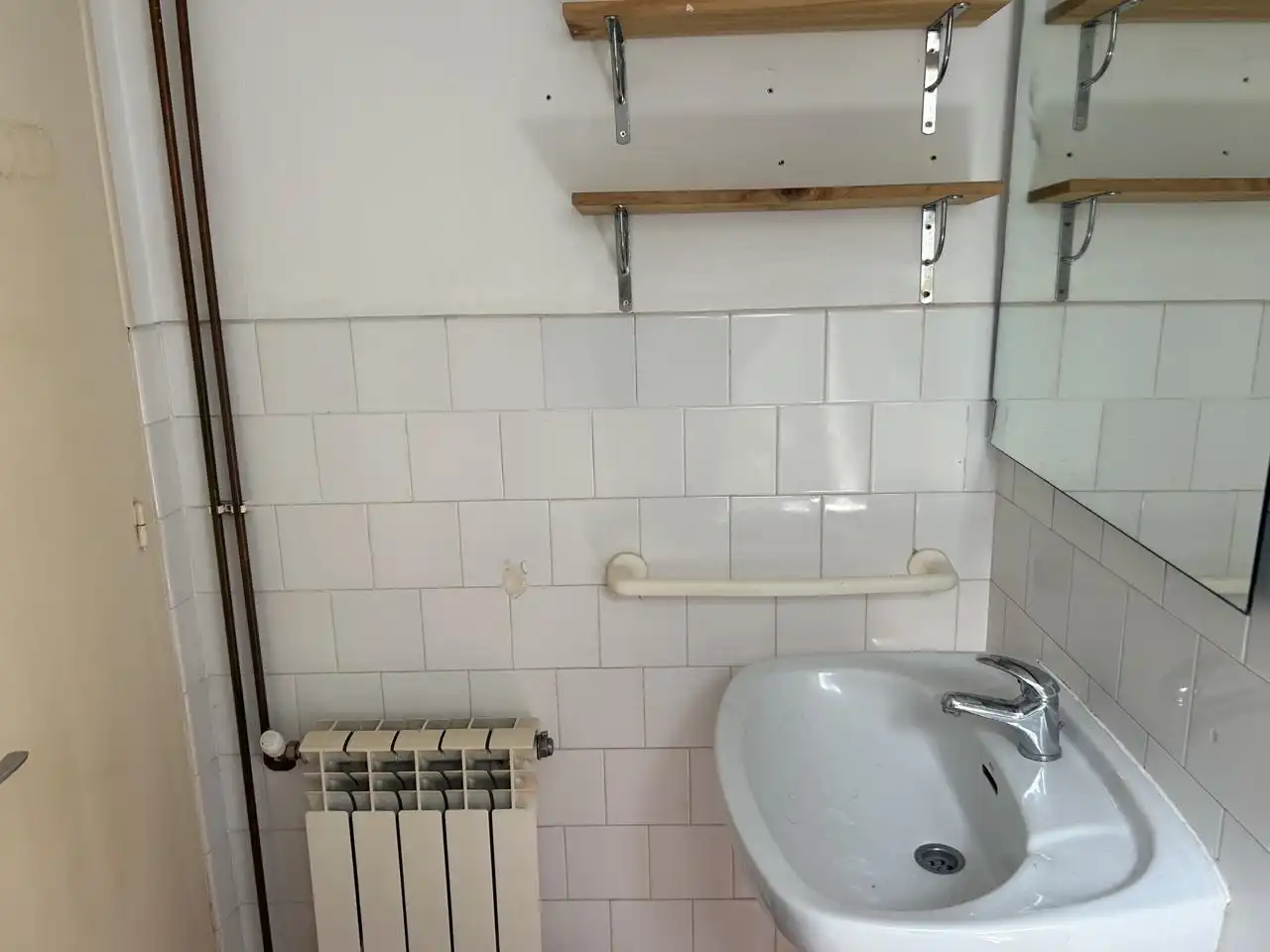Baño de Piso en venta en Centelles con Terraza