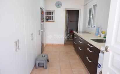 Kitchen of Single-family semi-detached for sale in  Sevilla Capital  with Terrace