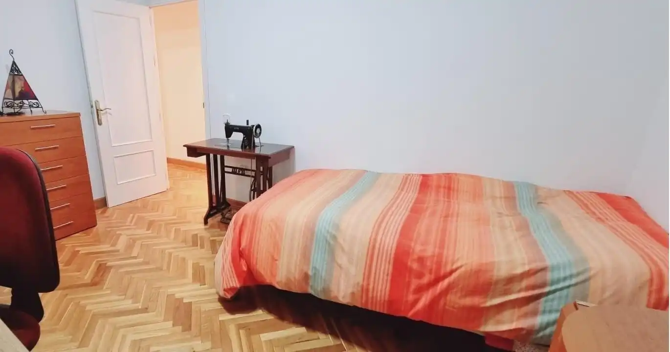 Dormitori de Pis en venda en Cádiz amb Aire condicionat, Parquet i Balcó